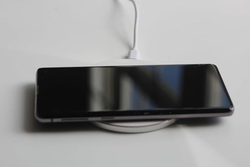 Ultra Slim White Wireless Fast Charger, Qi-Certified 10W for iPhone and Android Devices