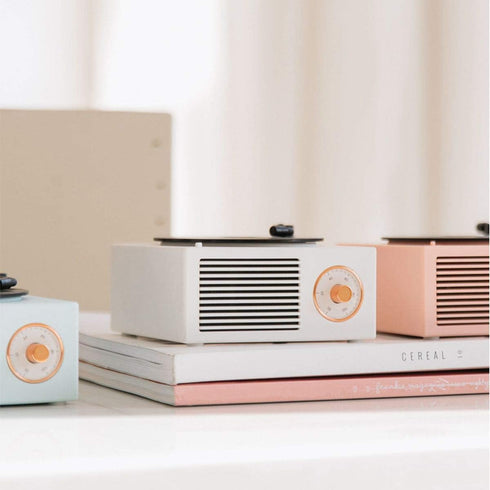 Benzama Cute White Old Fashioned Classic Style Bluetooth Speaker, Creative Vinyl Record Player Gift for Girls, Loud