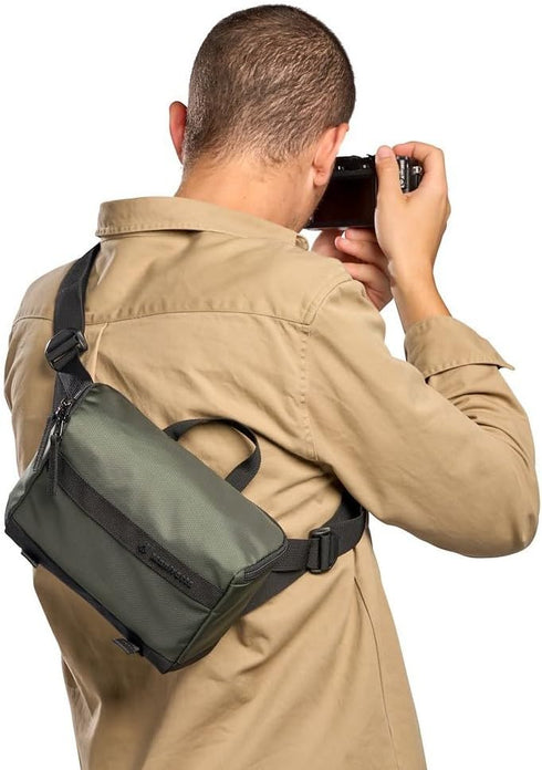 Manfrotto Street Belt Bag, Waist Bag for Mirrorless Camera, Vlogging Kit, Photography Accessories for Content Creators