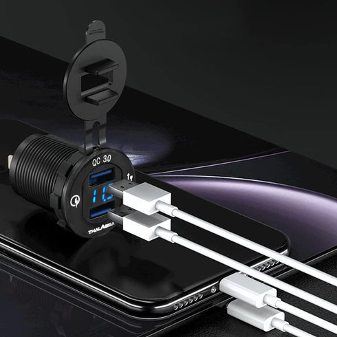 QC 3.0 Dual USB Fast Charger Socket + Digital Display of Battery Voltage 12V/24V Charge Double USB Port Power Outlet for Marine, Boat, Ship, Motorcycle, Truck Camper Motorhouse, Camper, Caravan, Car