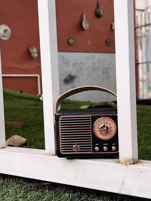 Retro Bluetooth Speaker, Wireless Mini Portable Speaker with USB/TF Card/AUX for Kitchen Desk Bedroom Outdoor