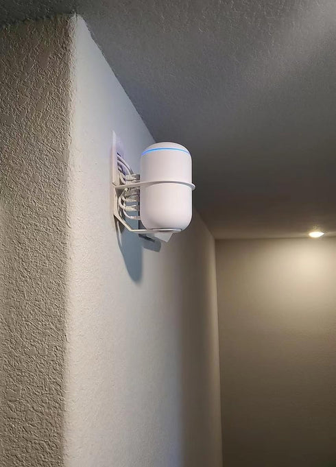 Ubiquiti UniFi Dream Router Wall Mount Bracket, Sturdy Metal Compatible with Ubiquiti UniFi Dream Machine UDM-US