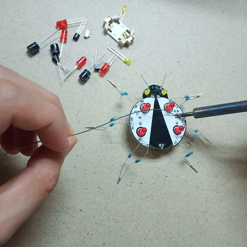 GK1021 Gikfun Ladybug Electronic Soldering Practice DIY Adults STEM Practice Science Project