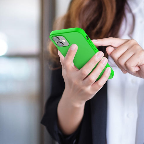 kwmobile Case for Apple iPhone 12 / iPhone 12 Pro - Soft Slim Protective TPU Silicone Cover - Neon Green