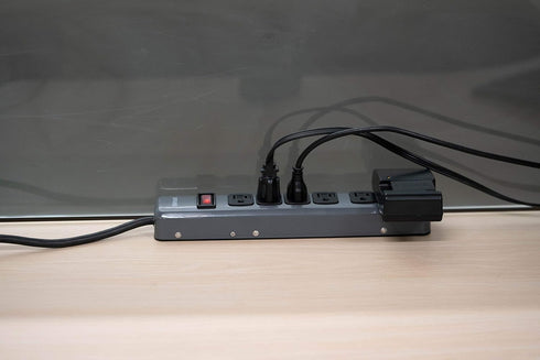Woods 41386 Metal Power Strip with 6 Outlets, Resettable Safety Circuit Breaker Switch, 5 Foot Cord