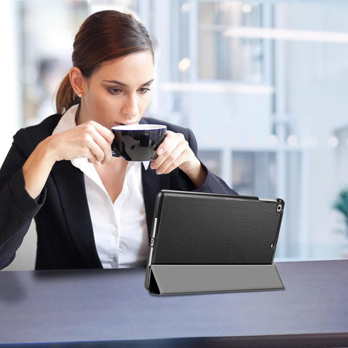 Fintie SlimShell Case for iPad 6th/5th Generation (2018/2017 Model, 9.7 Inch) - Lightweight Smart Protective Cover