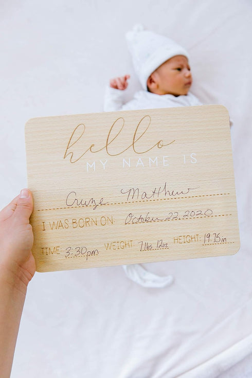 8.25" 11", Pearhead Baby Welcome Sign, Gender-Neutral Hello Baby Arrival Photo Prop, Hospital Birth Announcement