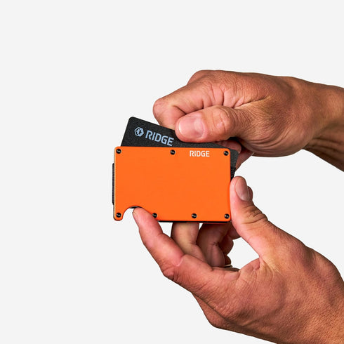 The Ridge IP68 Ridge Wallet Tracker Card - Tile Slim Tracking Card Compatile with Apple Find My, Item Locator