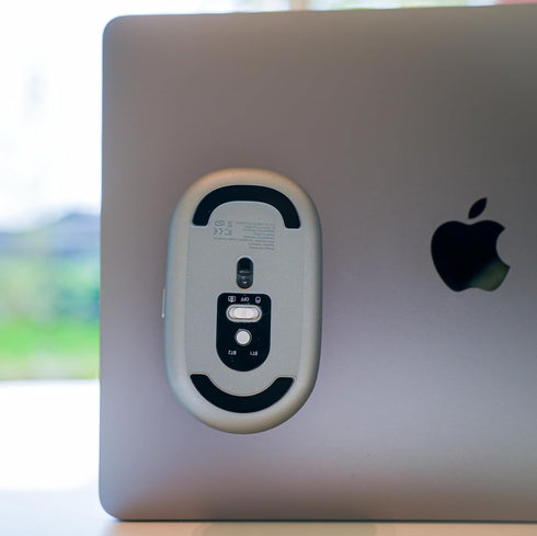 Magnito Mouse - Compact Wireless Mouse for MacBook, Magnetic Attachable, Bluetooth, Silent Clicks