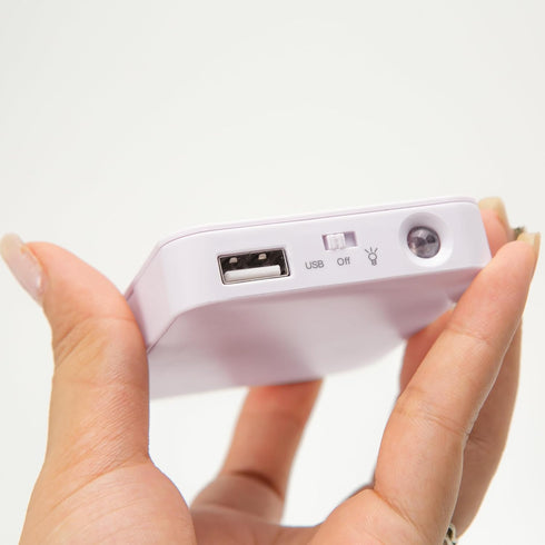 4AA Operated Battery Powered Phone Charger Holder Portable USB Charging Stand with 4 Battery Slots