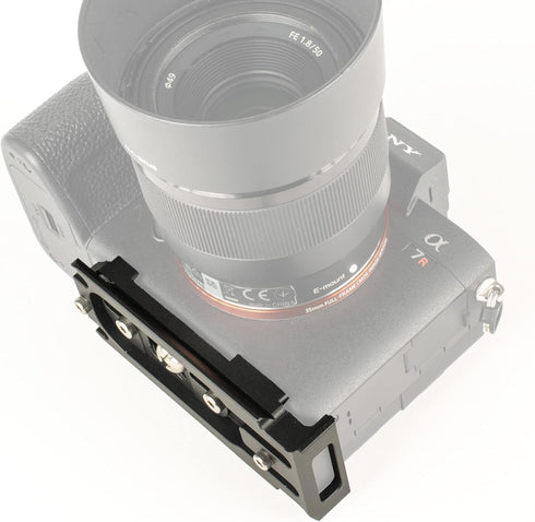 SLIK i-Bracket Arca-Compatible Quick Release Plate for Mirrorless Canon R, Nikon Z, Sony a7 Series Cameras