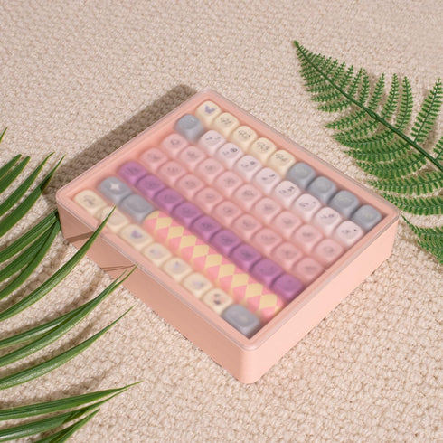 Sumgsn Keycaps Storage Box, 130 Keys Transparent Display Case Holds 7u Spacebar/Big Enter Key for XDA/Cherry/MOA/MAO