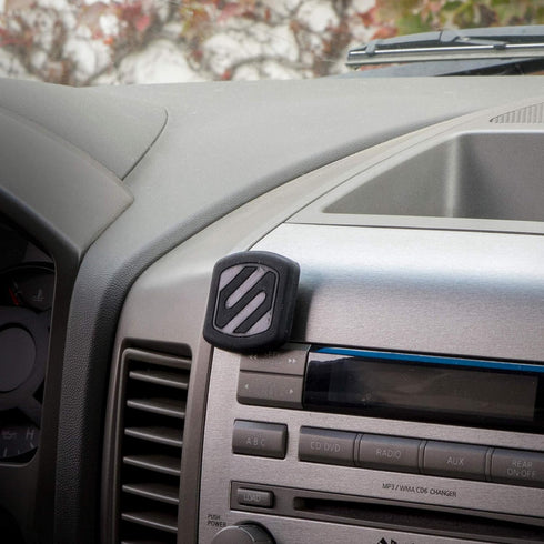 Scosche MAGFM MagicMount Flush Magnetic Car Mount, Universal Holder for Car Dashboard and Flat Surfaces, Easy Mounting