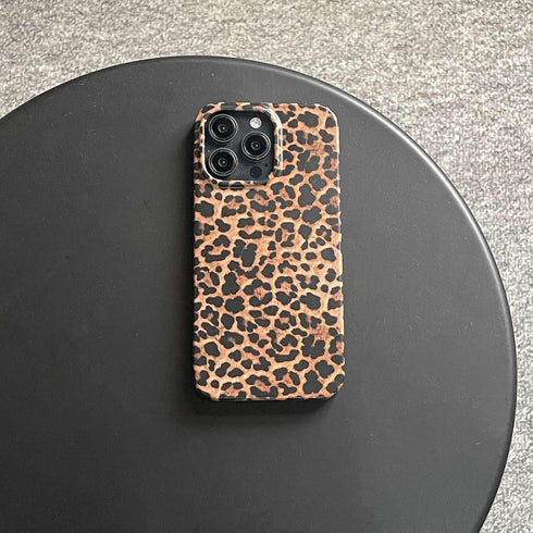 owwiktten 12/12 6.1 inch 12 12pro Brown Cheetah Print Leopard Phone Case for iPhone Pro Retro Trendy Luxury Matte Slim