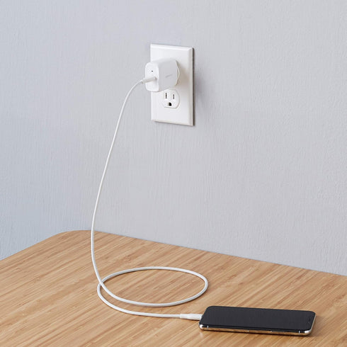 Amazon Basics 20W One-Port USB-C Wall Charger, Power Delivery PD for Tablets & Phones, White