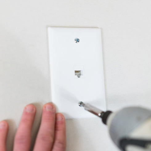 Legrand - OnQ 1 Port Single Gang Wall Plate, Ethernet Wall Plate, White, 10 Pack, High-Impact Plastic
