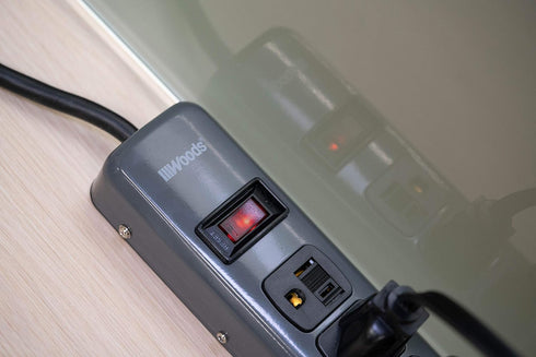 Woods 41386 Metal Power Strip with 6 Outlets, Resettable Safety Circuit Breaker Switch, 5 Foot Cord