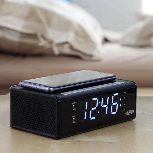 Jensen QiCR-200 Dual Alarm Clock Radio with Qi Charging, White, 9.40in. x 5.00in. x 3.00in.