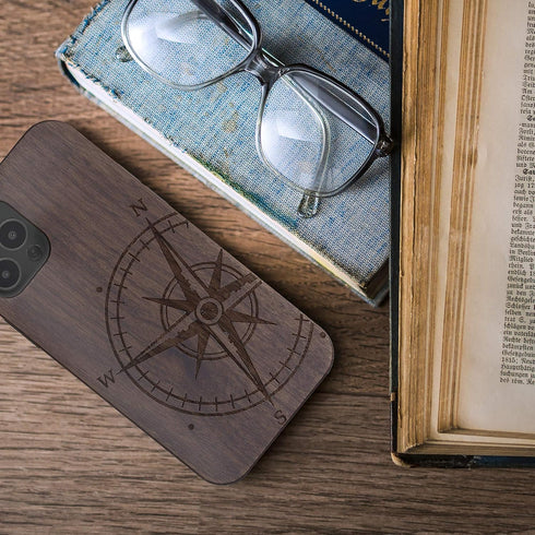 kwmobile Wood Case for Apple iPhone 12 / iPhone 12 Pro, Navigational Compass Dark Brown Cover