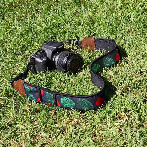 USA Gear TrueSHOT Camera Strap Neoprene Camera Straps - Padded Neck Strap, Pockets, and Quick Release Buckles