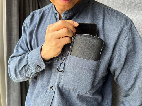 OneJoy Neoprene Phone Pouch, Lightweight Protective Cellphone Sleeve with Large Zipper Opening (Black)
